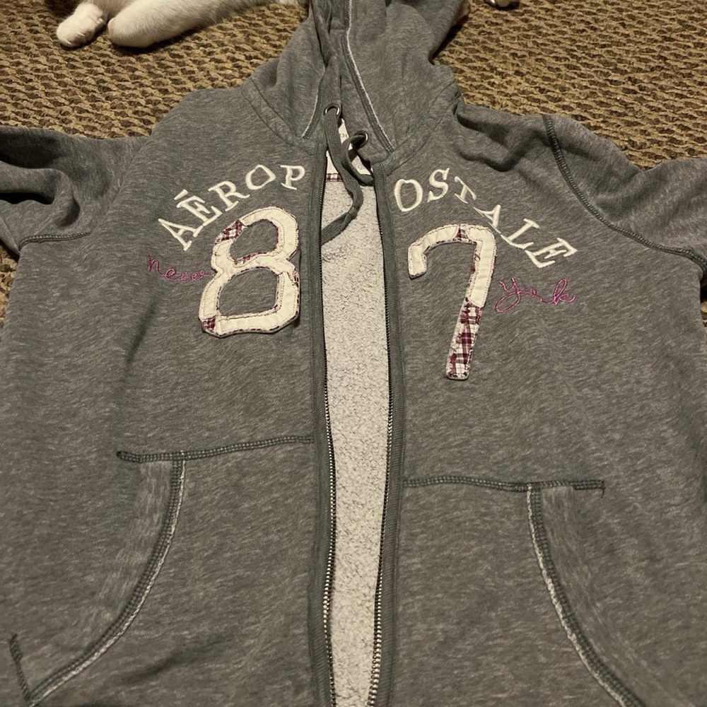 Women’s zip up hoodie